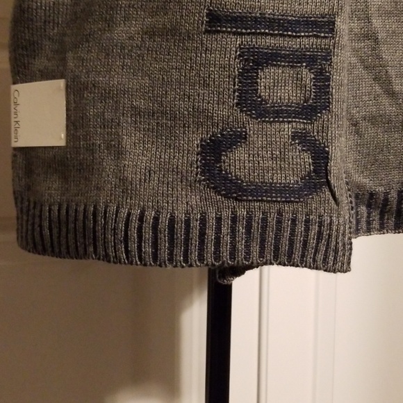 NWT Calvin Klein Gray & Navy Logo Scarf - Picture 5 of 5
